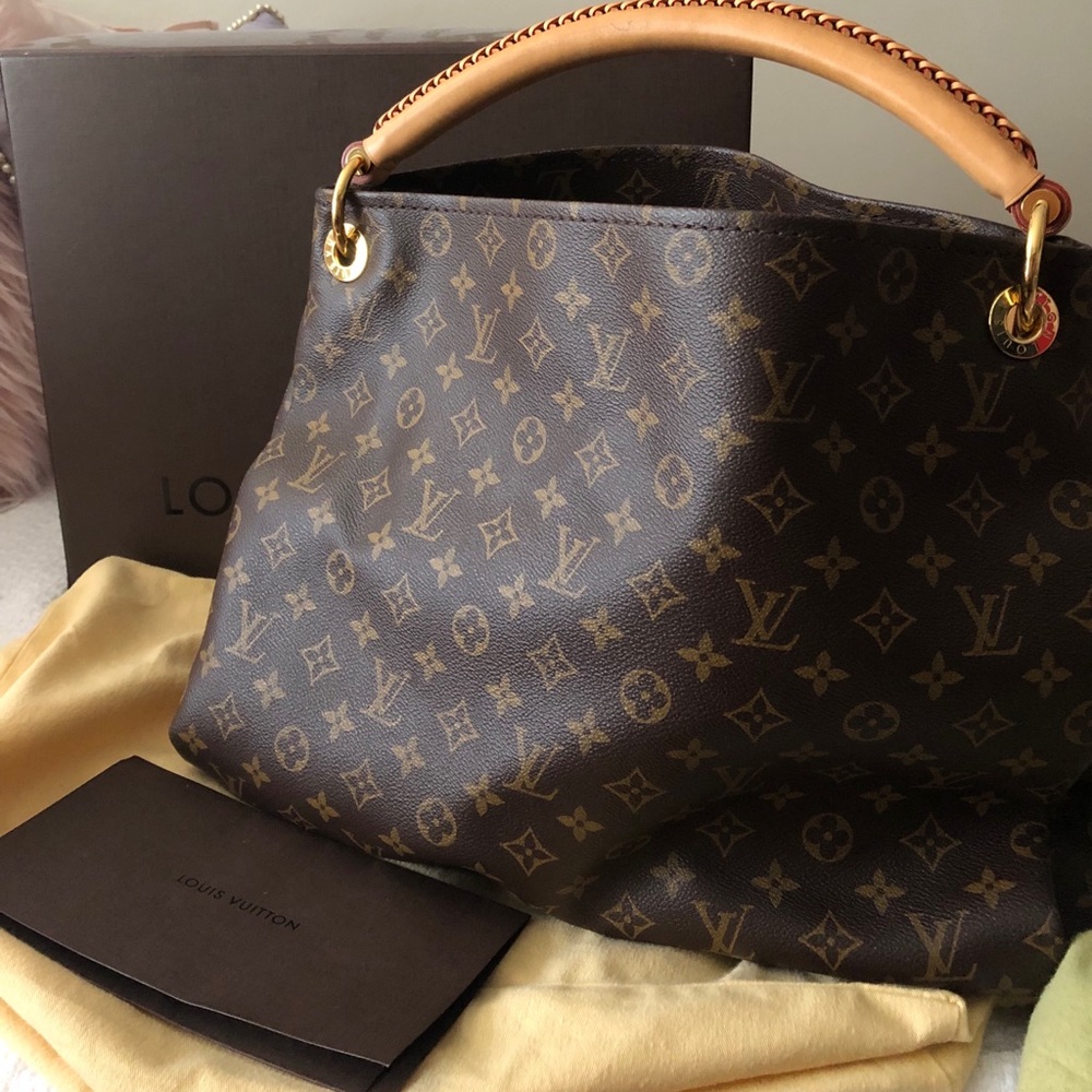 Authentic Louis Vuitton Artsy